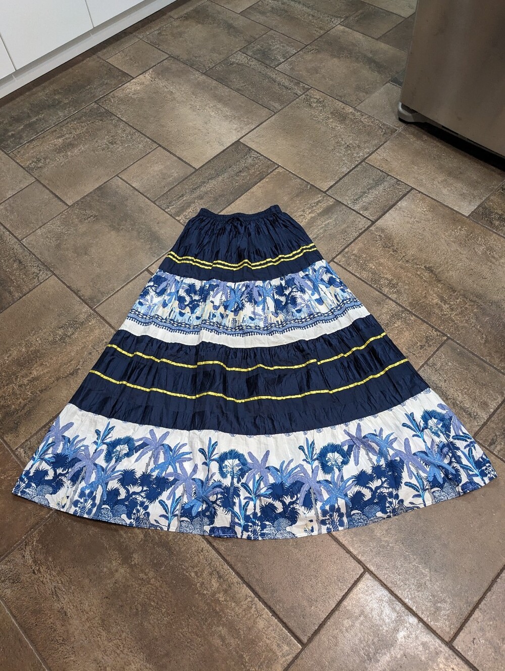 Nautical Coastal Beachy Tiered Striped Floral Boho Maxi Skirt Size S/M Blue 💙